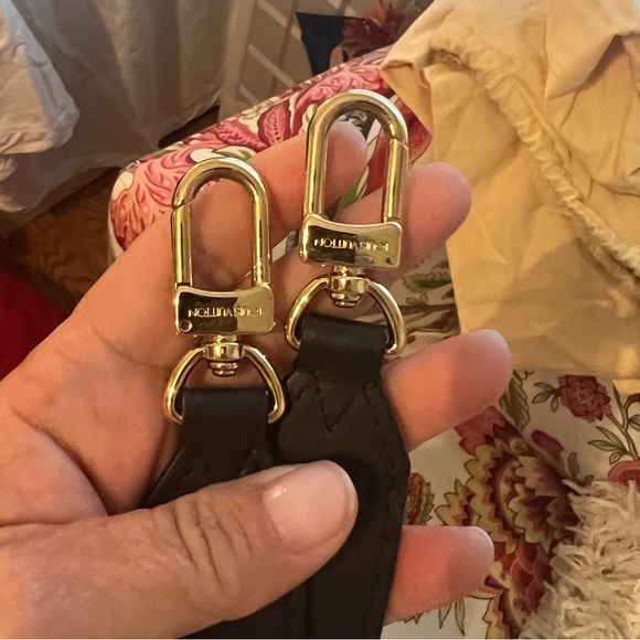 Louis Vuitton Monogram Flower Zipped Tote MM Black - Picture 16 of 16